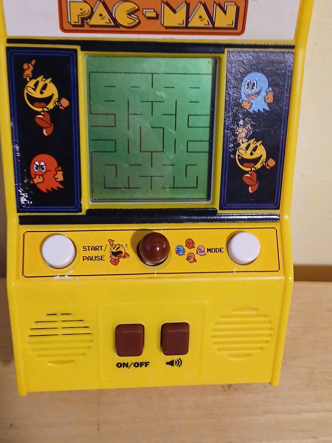 Mini Pac Man Handheld Arcade Game Bandai Namco Retro Video Machine Pacman WORKS