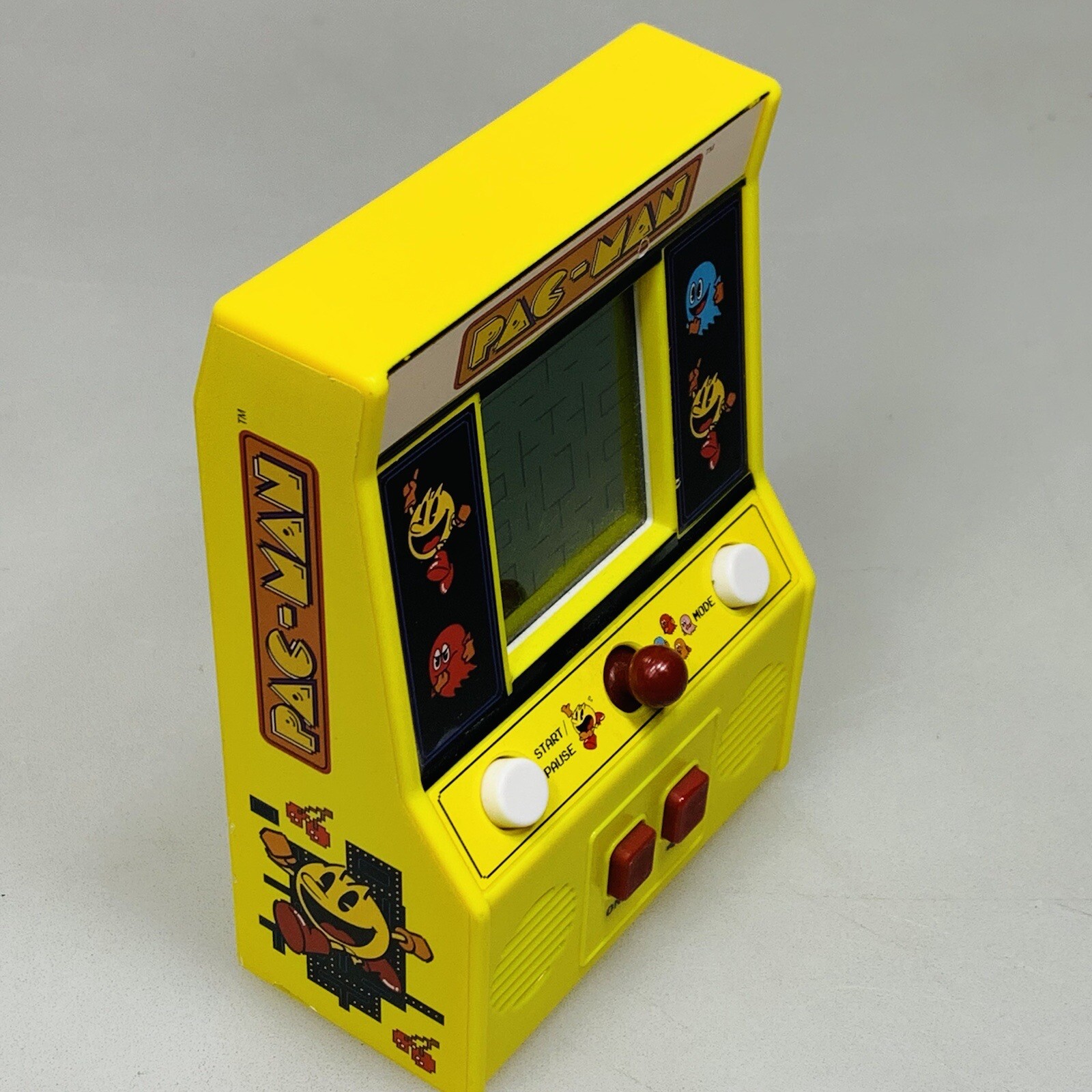 VTG Pac-Man Mini Electronic Arcade Handheld Classic Game 09521 Yellow Tested