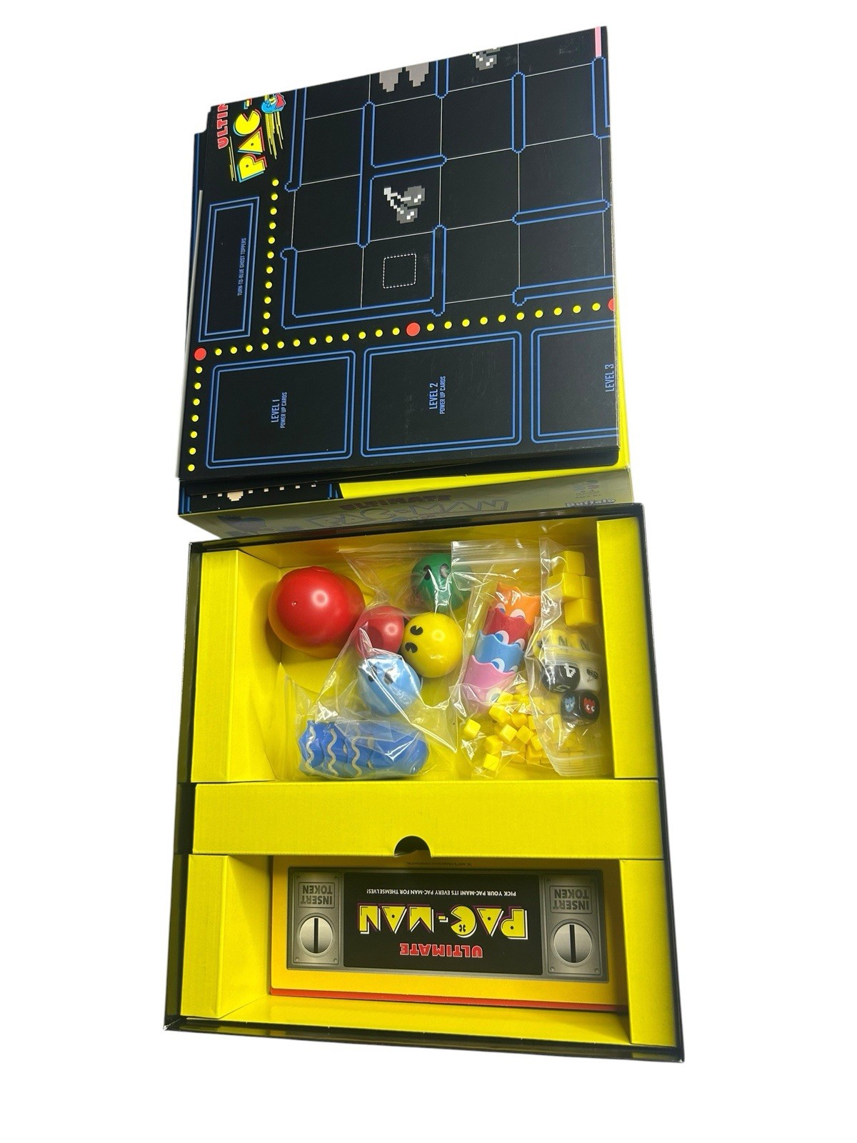 Ultimate PAC-MAN Board Game – Retro Arcade Classic! – Official Licensed Open Box