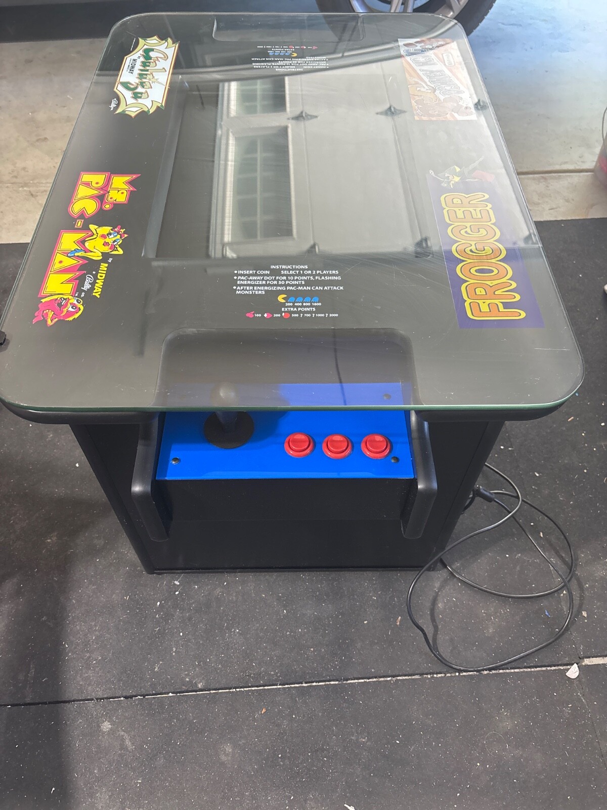 Midway cocktail arcade table