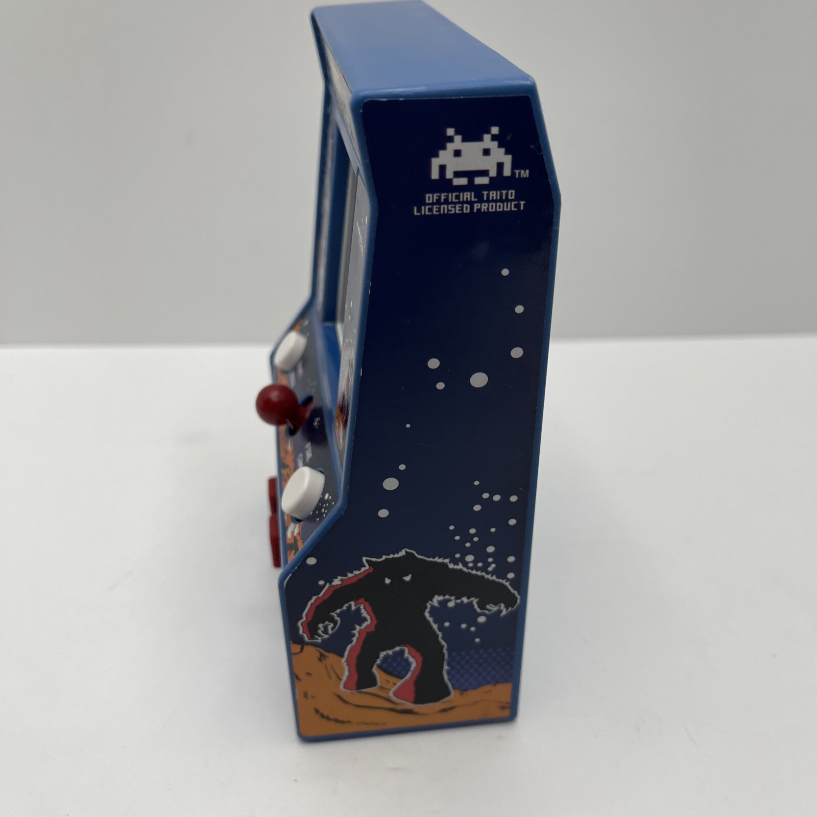 SPACE INVADERS Hand Held Electronic Classic Atari Arcade Console Batteries Incl