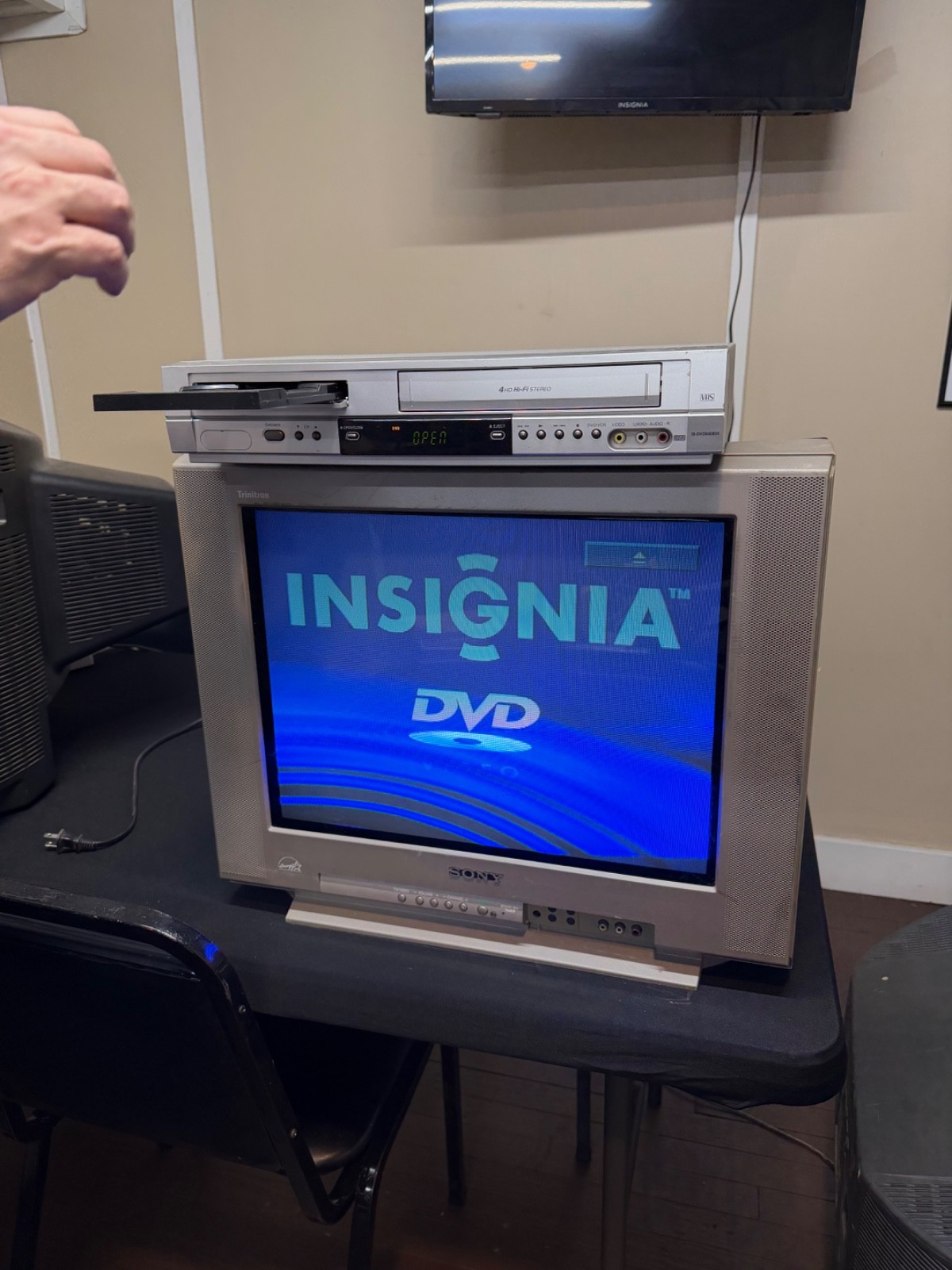 Insignia DVD / VHS combo model DVD040924 (no remote)