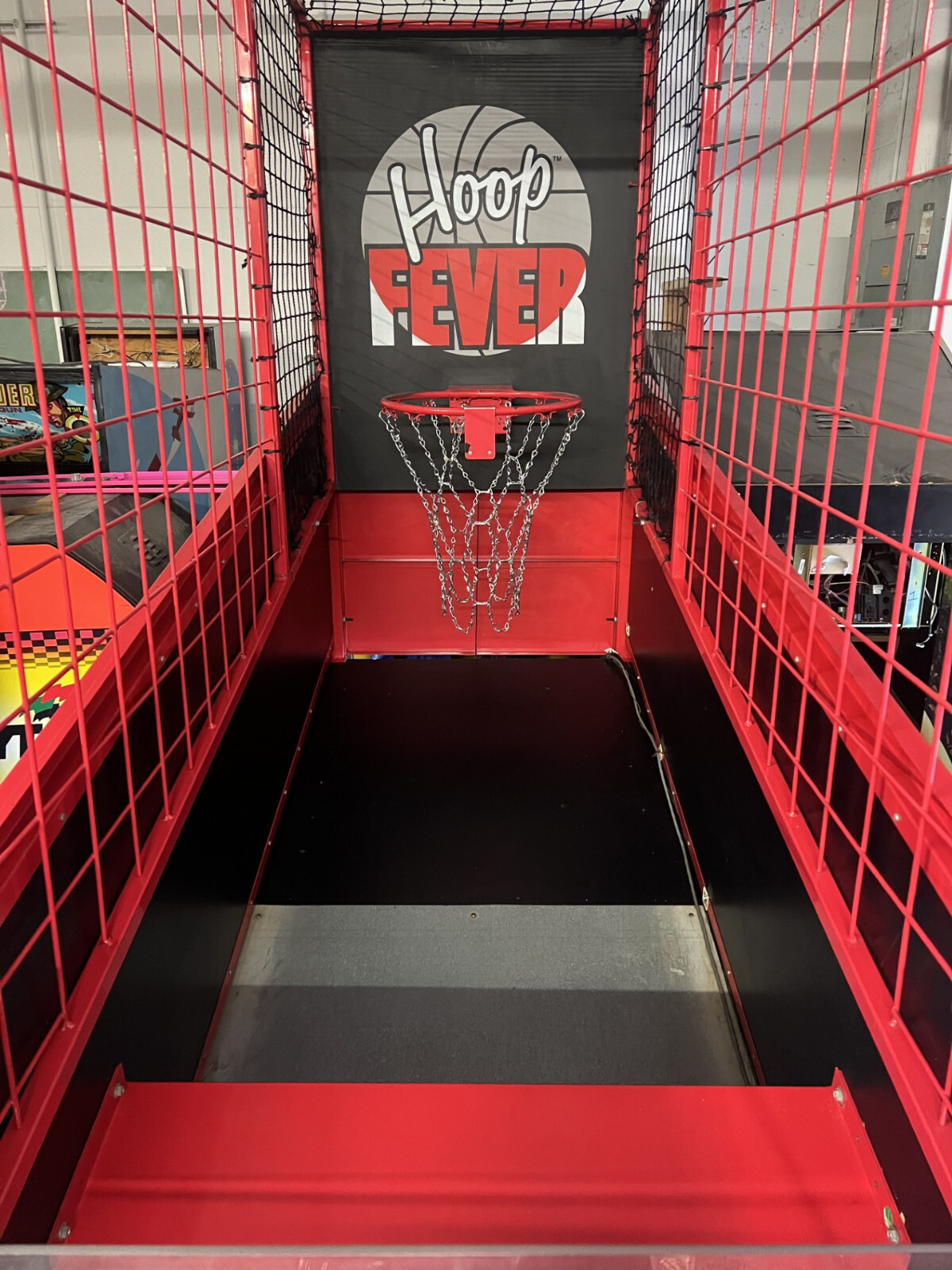 HOOPS FEVER BASKETBALL MACHINE by ICE (Excellent) *RARE*