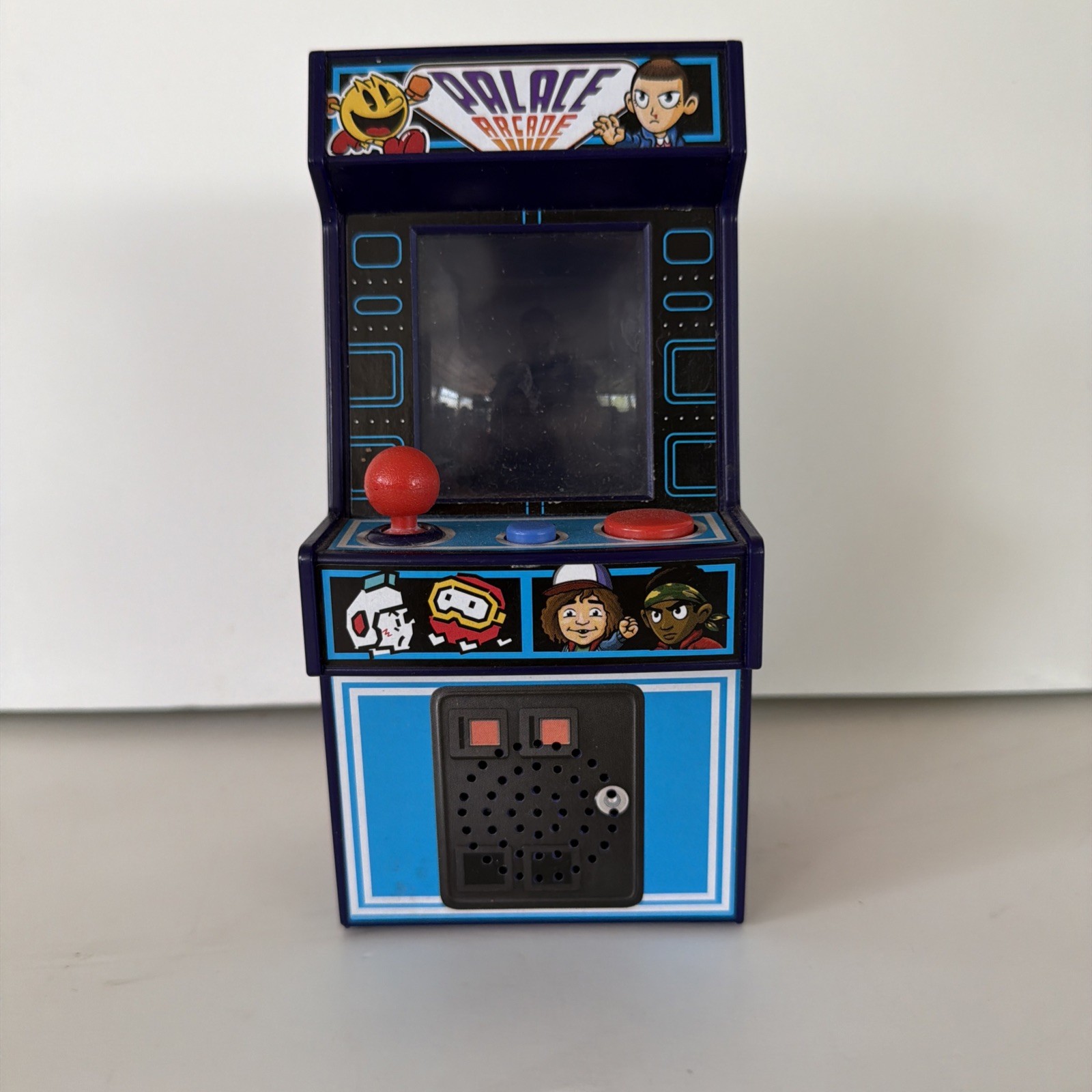 STRANGER THINGS PALACE ARCADE HASBRO MINI GAME Unit 20 Games Tested And Works