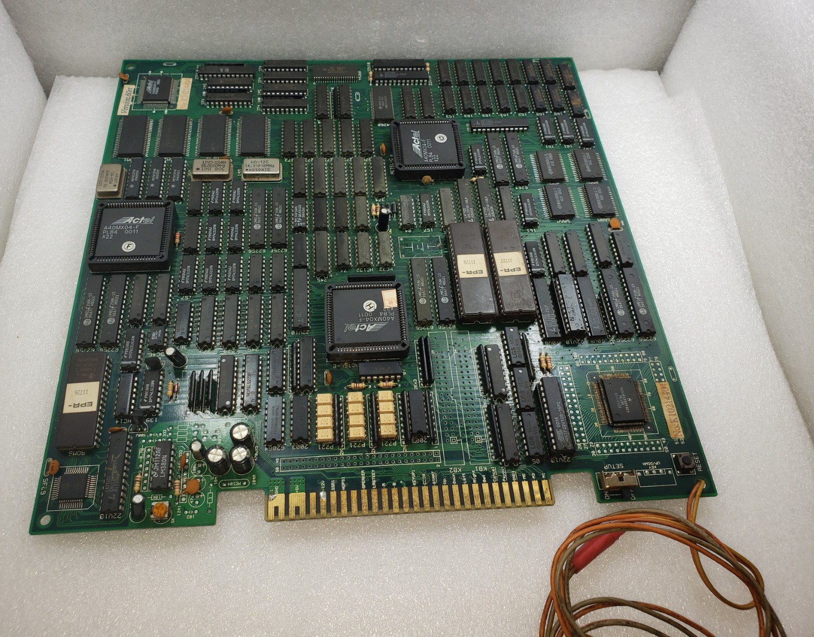 Original PCB (not working )Video Arcade Game K10214409 Version 60rt