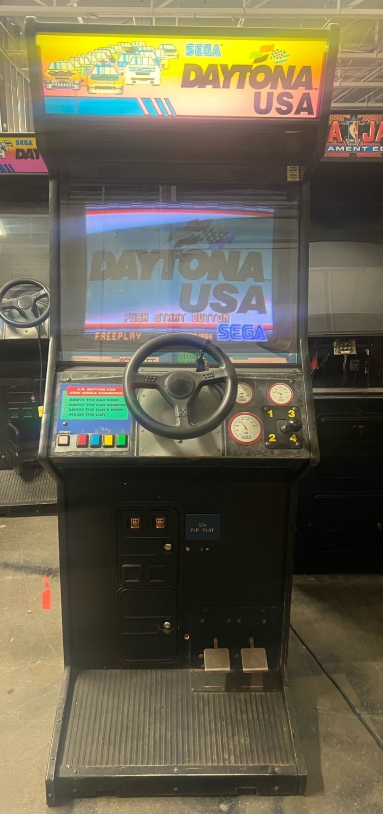 DAYTONA USA by SEGA 1994 – STAND UP / UPRIGHT (Linked Pair – 2 Machines) *RARE*
