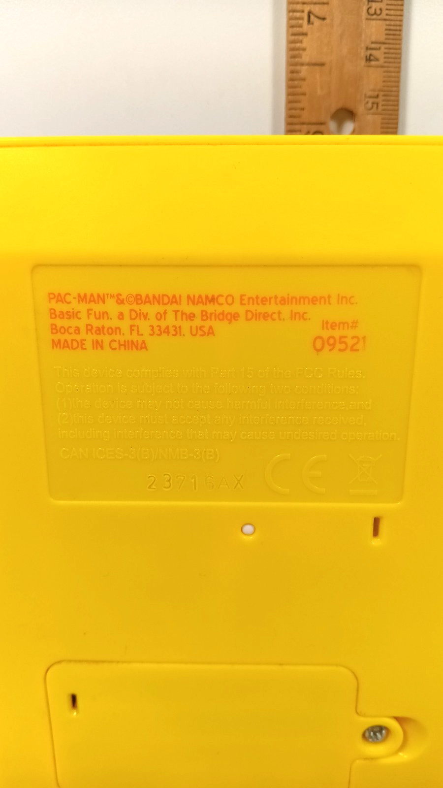 Pac-man Classic Electronic Arcade Game Handheld Play Bandai Namco