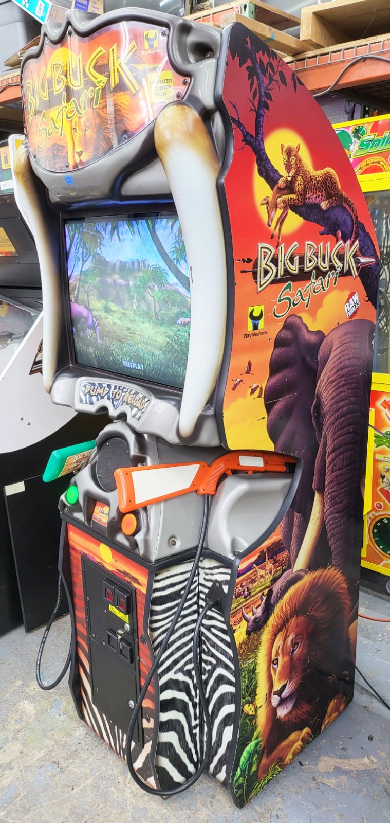 BIG BUCK HUNTER Pro SAFARI Full Size Arcade Shooting Game – WORKING GREAT! (S02)
