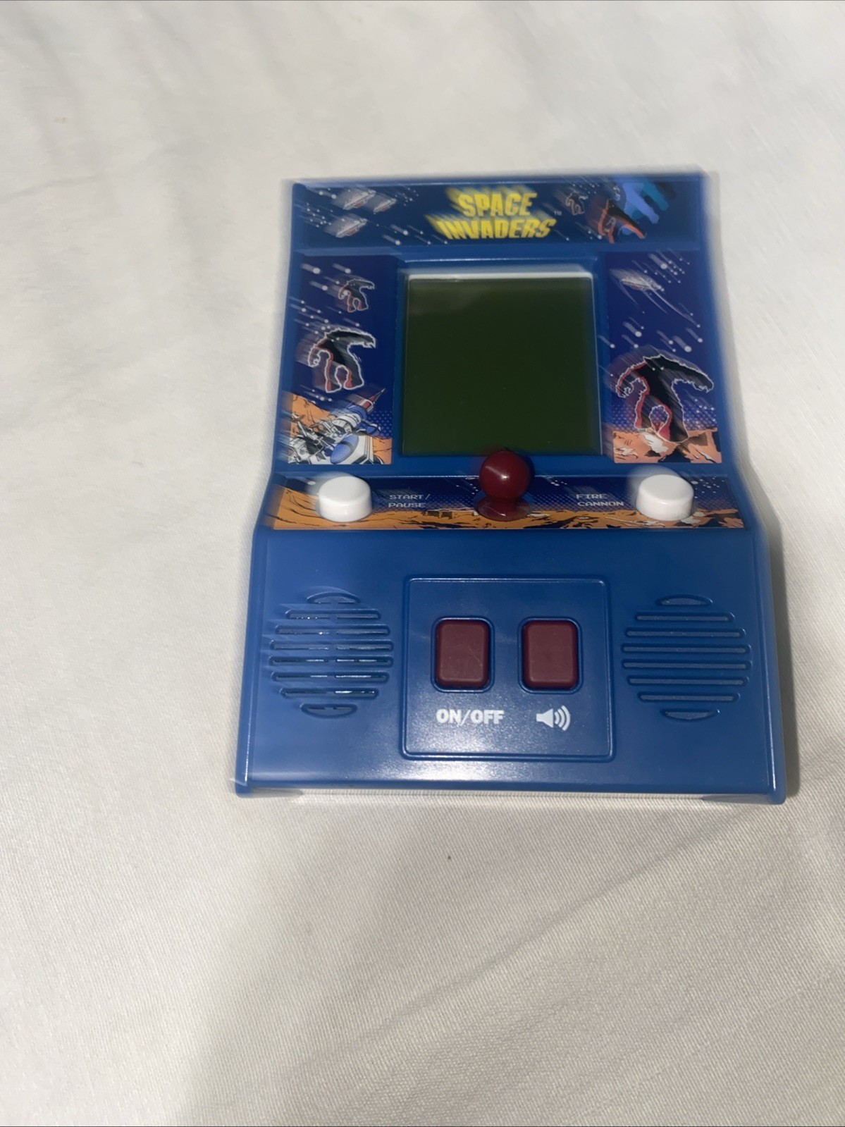 Taito Space Invaders mini Handheld arcade Machine.