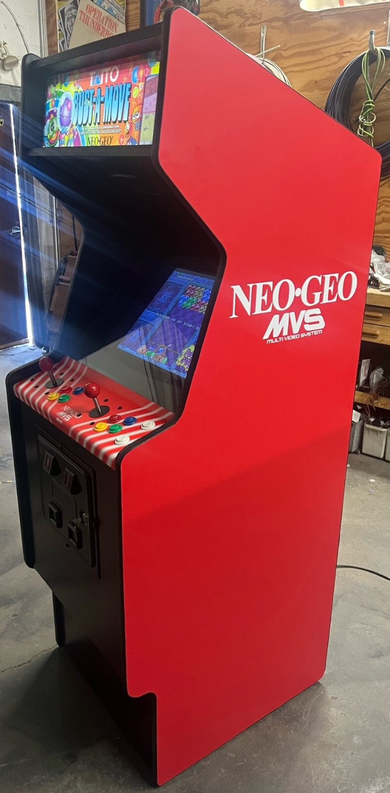 BUST A MOVE – NEO GEO ARCADE MACHINE by SNK (Excellent Condition) *RARE*