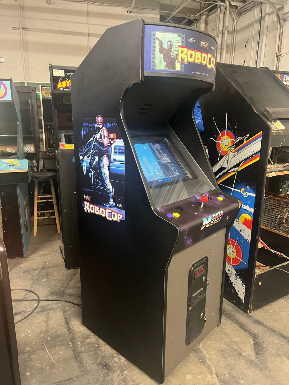 ROBOCOP ARCADE MACHINE by DATAEAST 1988 (Excellent Condition) *RARE*