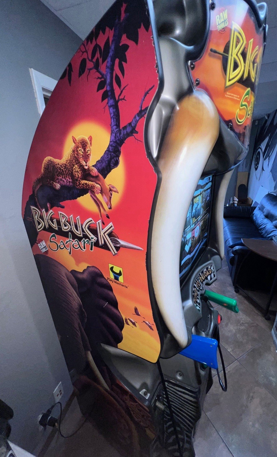 Big Buck Hunter Safari Arcade – FULLY WORKING – New 27” CRT + Rebuilt Chassis