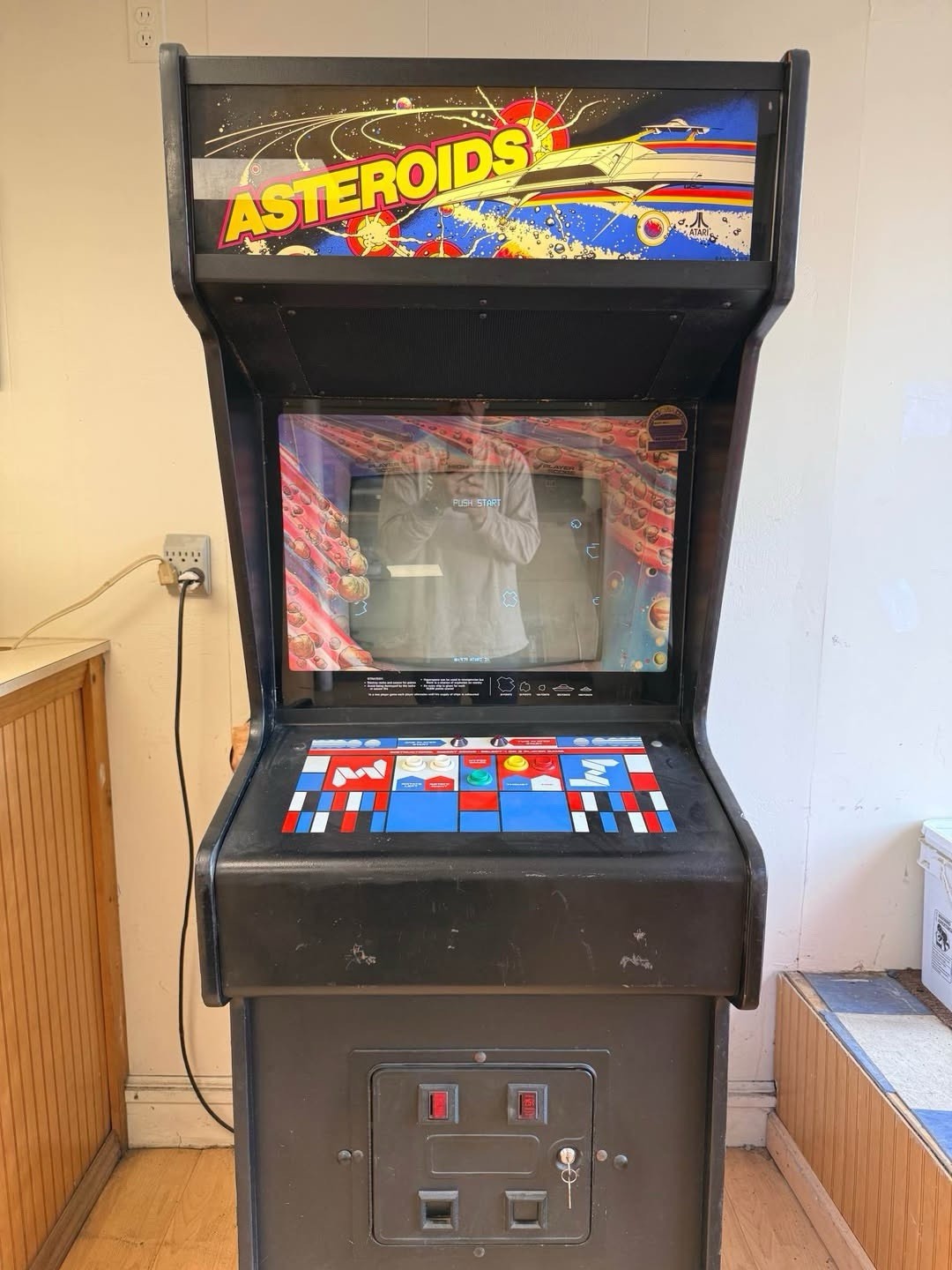 Atari Asteroids Original 1979 Classic Arcade Machine Black Cabinet Vintage Game