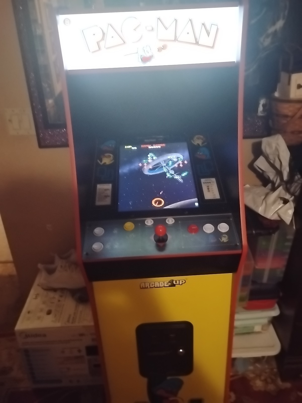 Arcade Game Has 16 Games On It Payed 600 Will Take 400 Or Best Offer