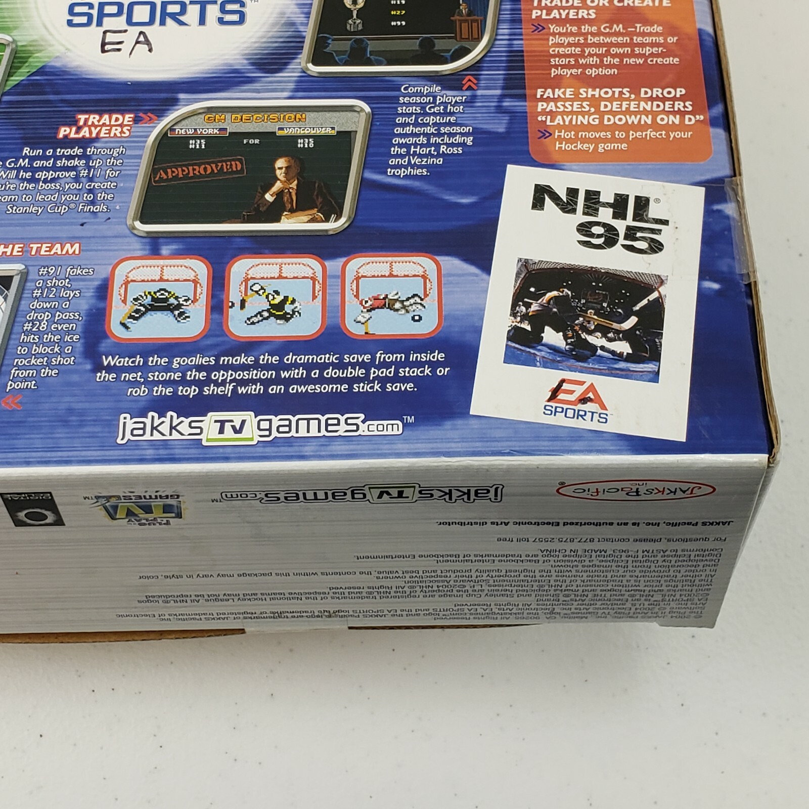 EA Sports Madden 95 & NHL 95 Plug & Play TV Game – Jakks Pacific 2004 Retro