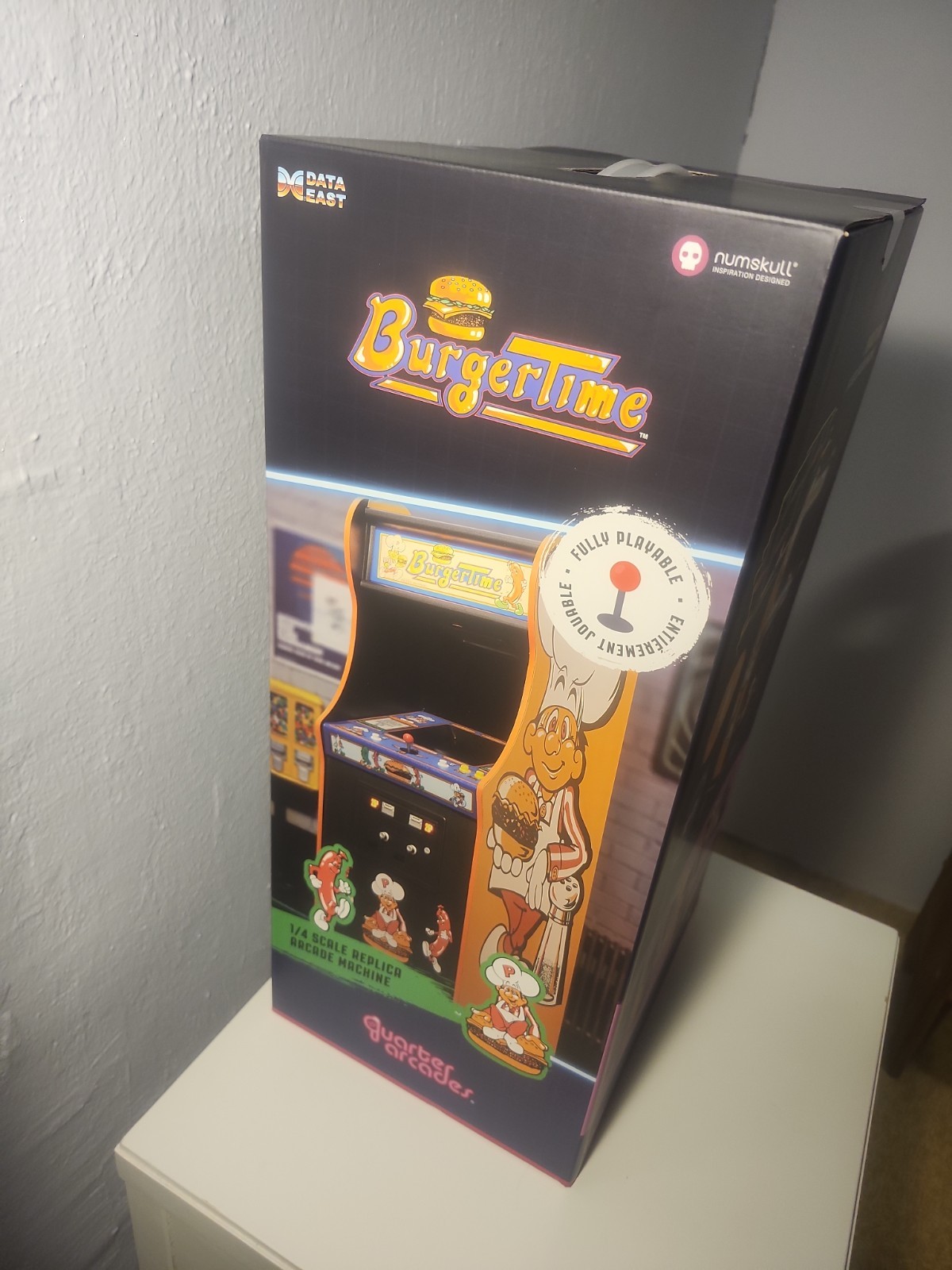 QUARTER ARCADES BURGER TIME COLLECTOR’S EDITION MINI ARCADE BY NUMSKULL -BURGER
