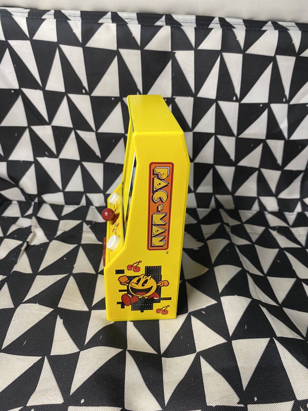 Pac-Man Mini Arcade Game Pacman Machine Handheld Nostalgia Classic Game Play