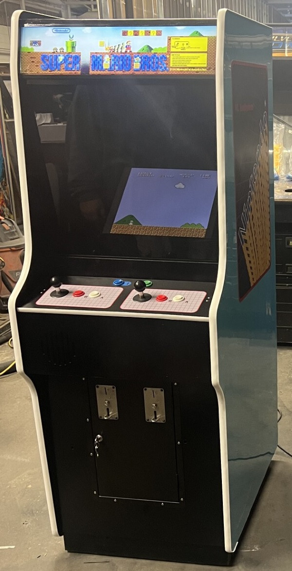 SUPER MARIO BRO – NINTENDO VS ARCADE MACHINE by NINTENDO 1987 (Excellent) *RARE*