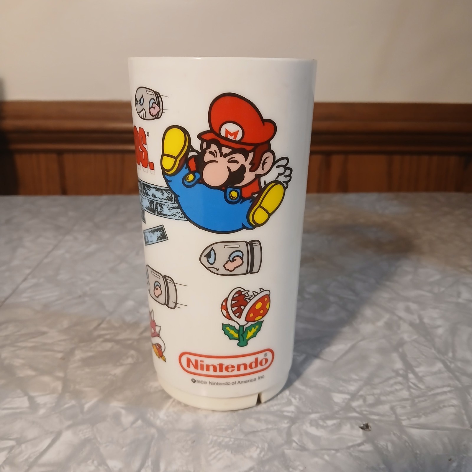 Super Mario Bros Nintendo Plastic Cup Tumbler DEKA 1989