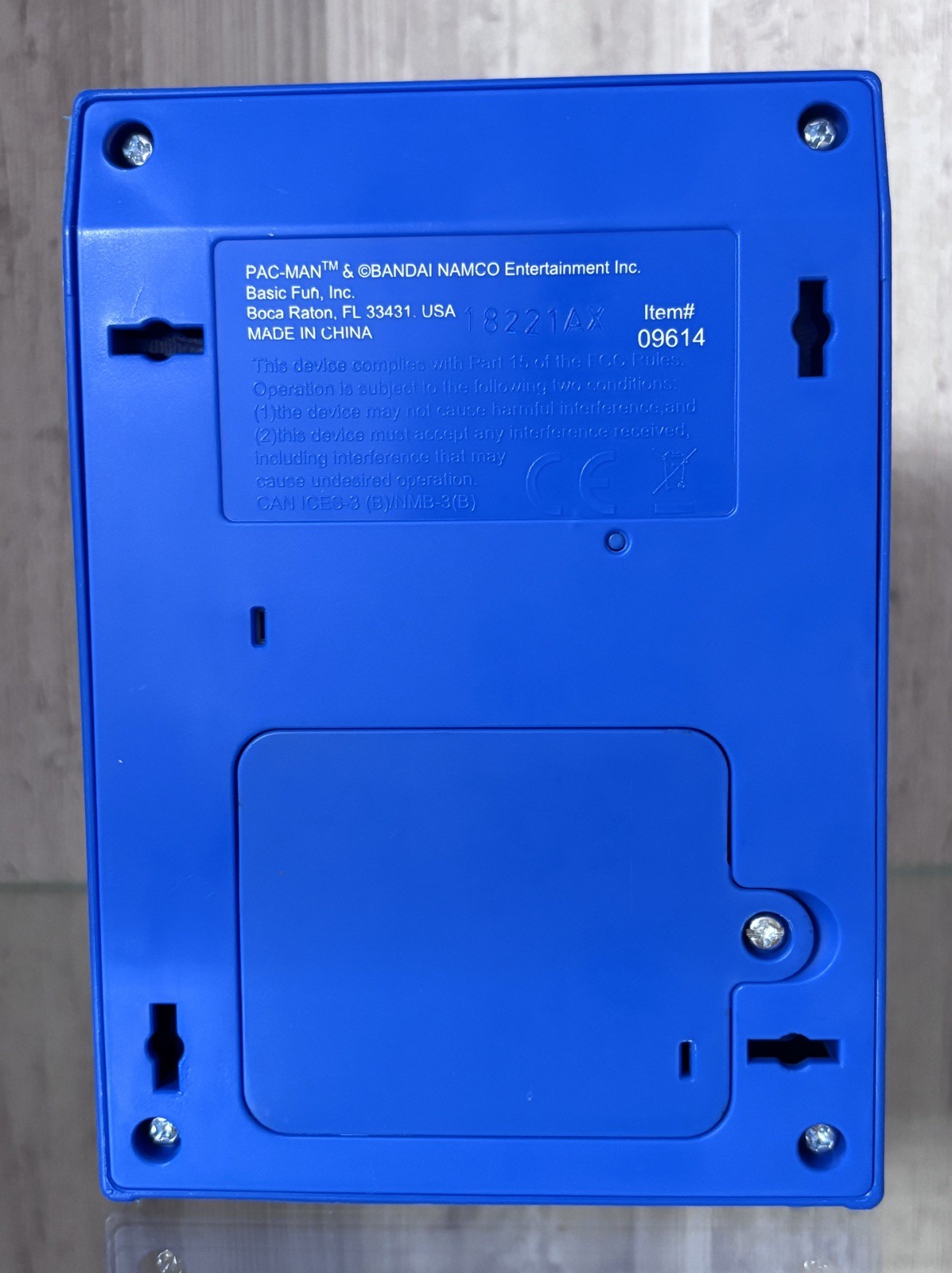Bandai Namco Ms Pac-Man Retro Mini Arcade 09614 Pacman Game