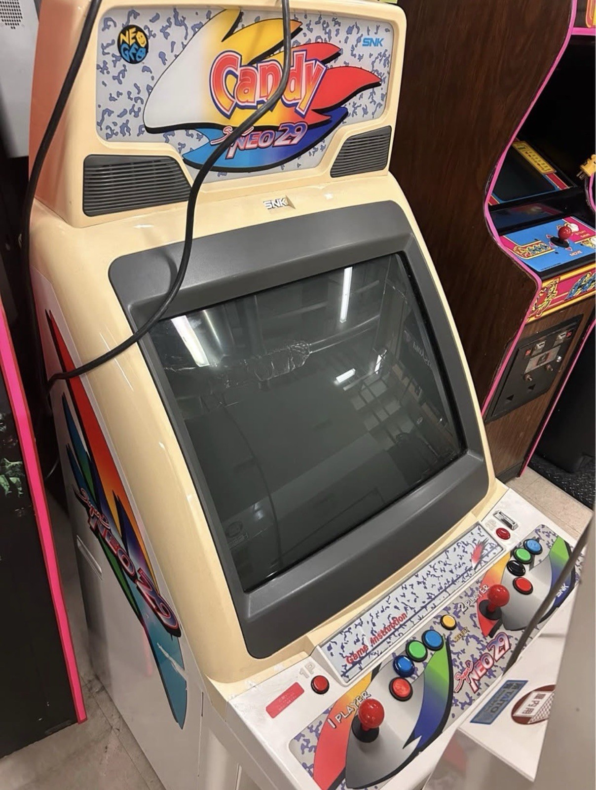 NEO GEO 29 Authentic Full Size Japan ARCADE Cabinet Authentic 1993 by SNK