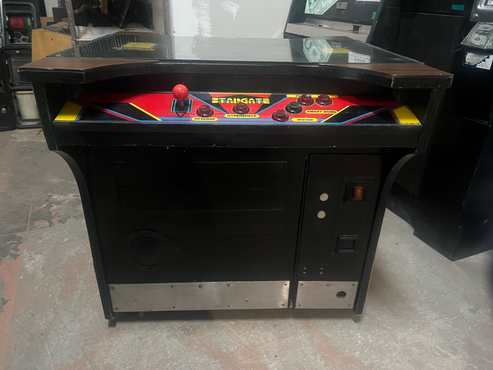 STARGATE Cocktail Table ARCADE MACHINE by WILLIAMS 1981 (Excellent Condition)