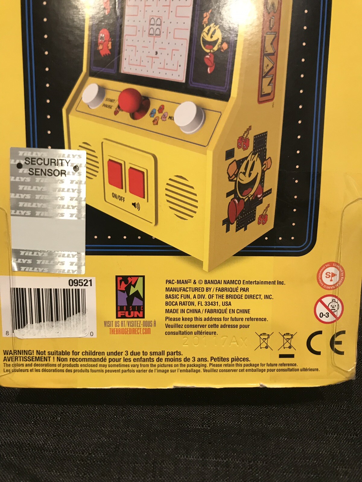 PAC-MAN Miniature Arcade Game (Bandai Namco) New In Box.