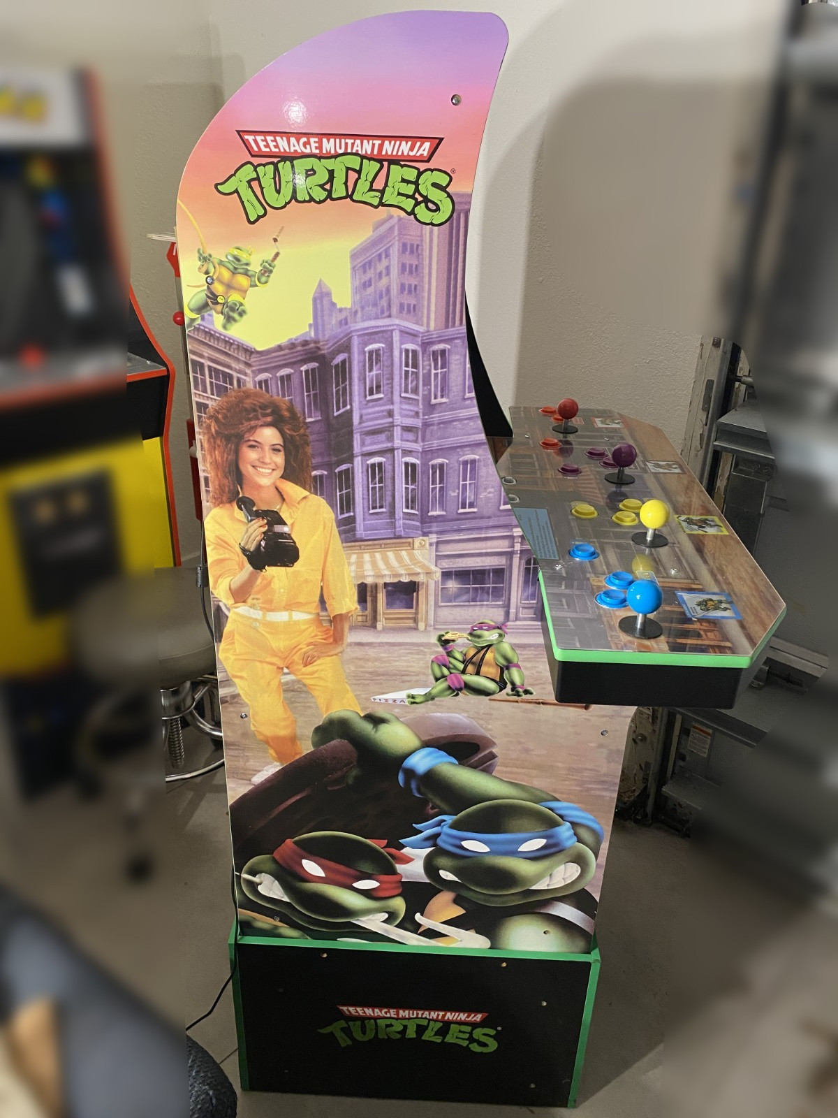 Arcade1Up Teenage Mutant Ninja Turtles + In Time Arcade Cabinet with Riser