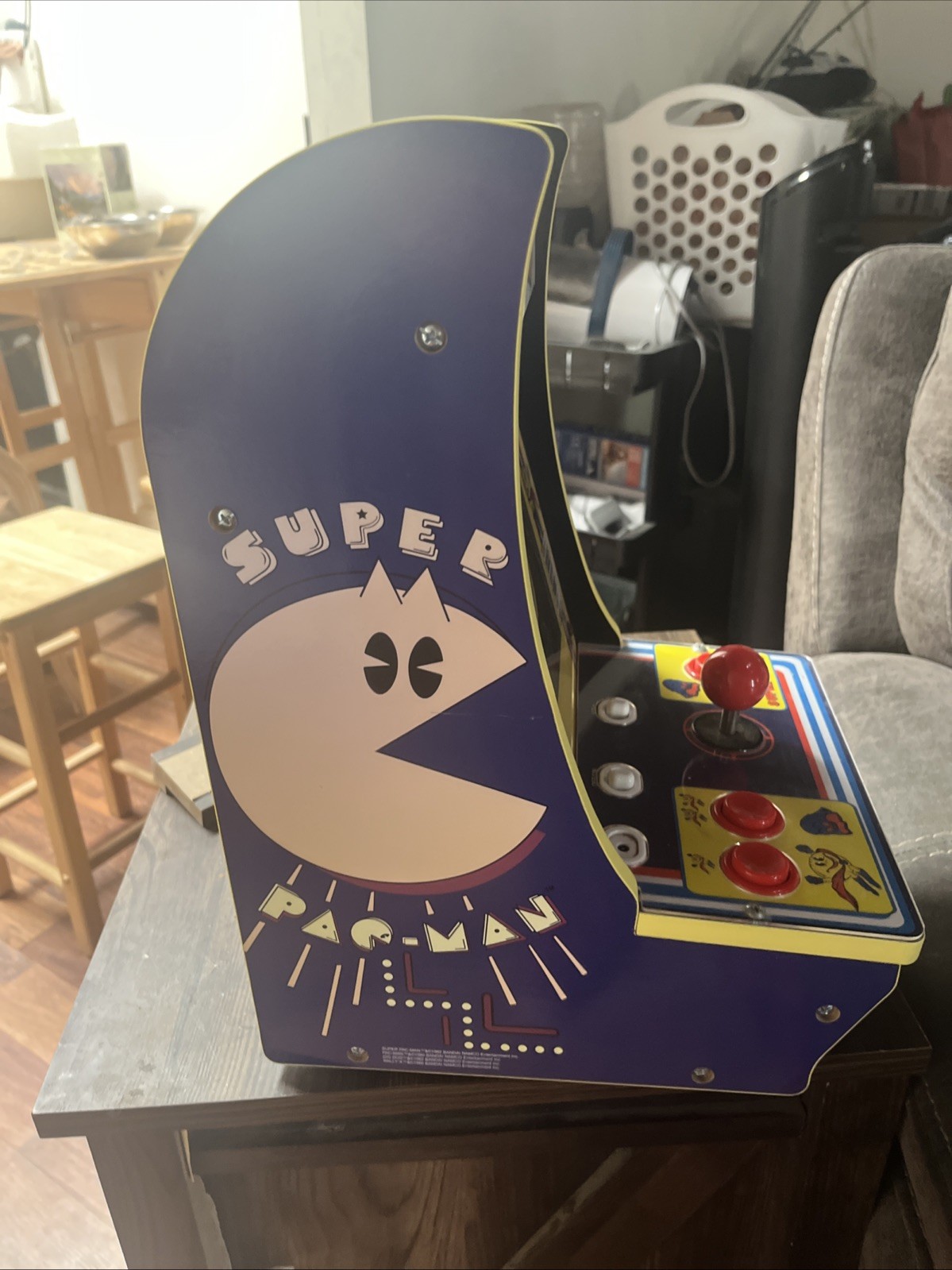 Arcade Game Very Good Conditions Comes with Chargers There Are 4 Games Included
