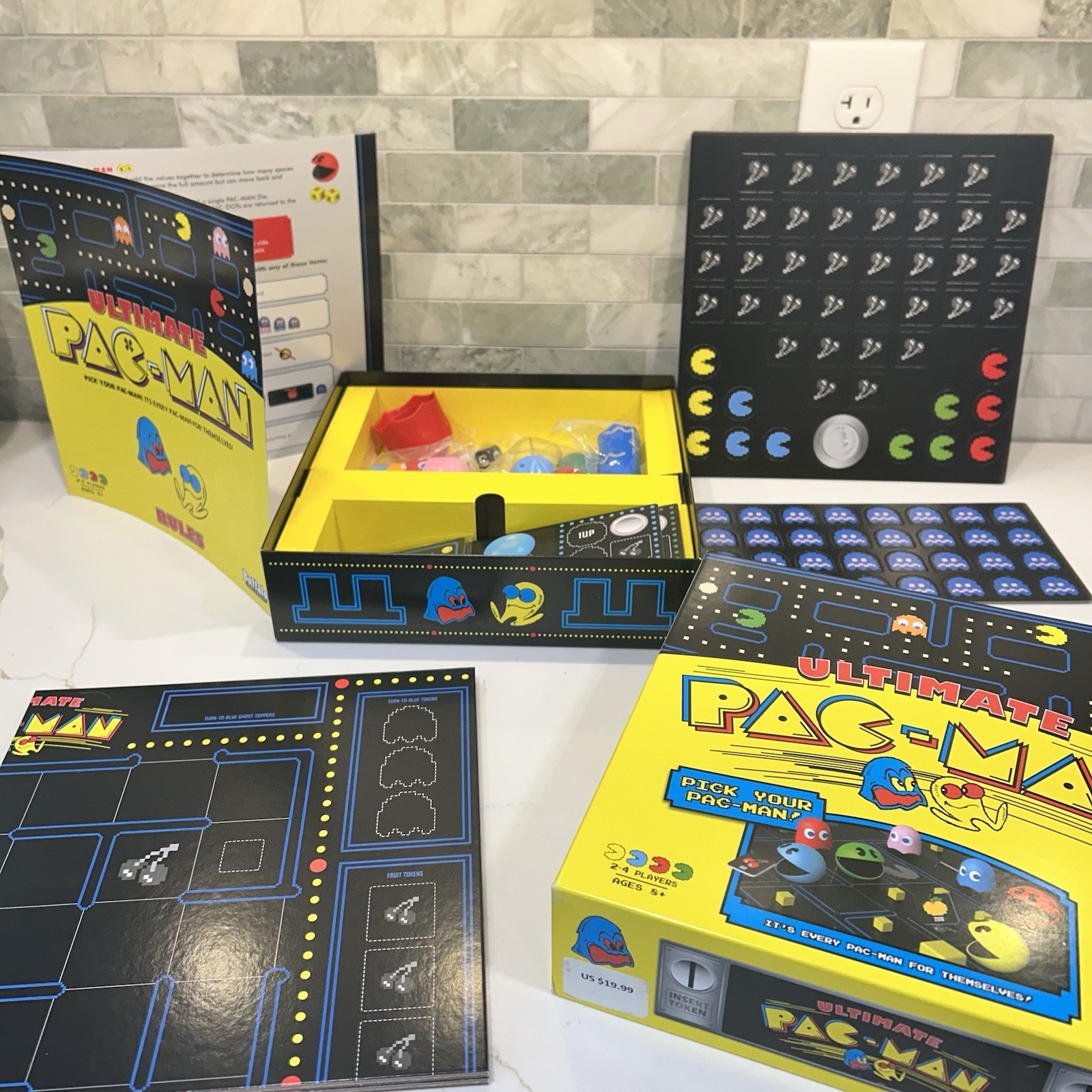 Buffalo Games: Ultimate PAC-MAN Board Game – Retro Arcade Classic!