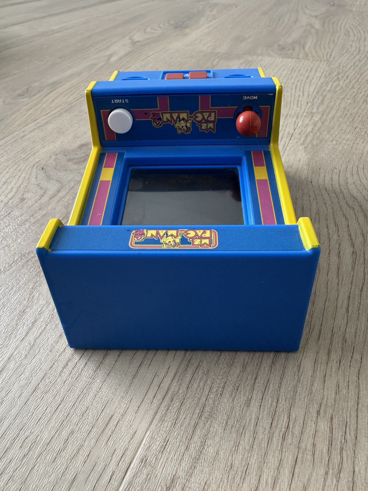 Arcade Classics Ms.Pac-Man Hand Held #09615 Retro Mini Arcade Game 2018