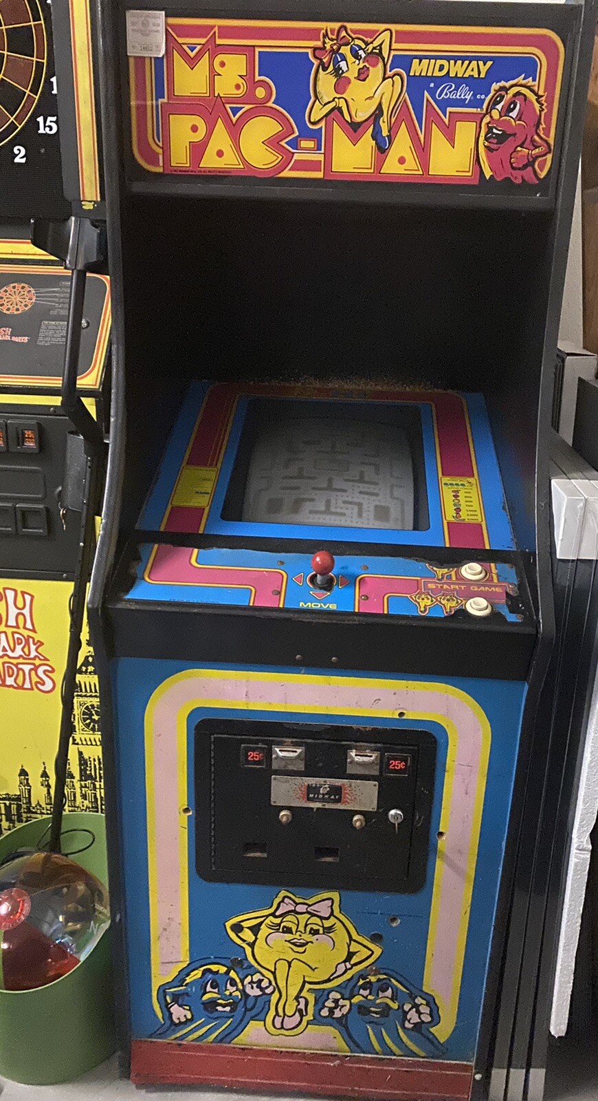 mrs pacman machine