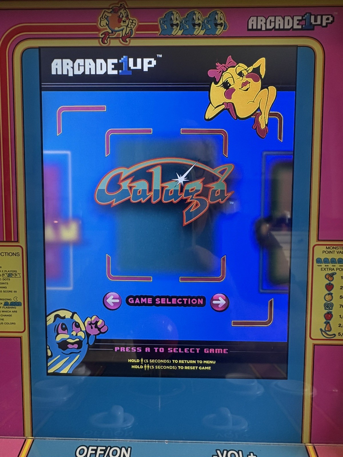 Arcade 1up 8261 Ms Pac-Man Tabletop Arcade GameSystem 16″ TESTED WORKS Excellent