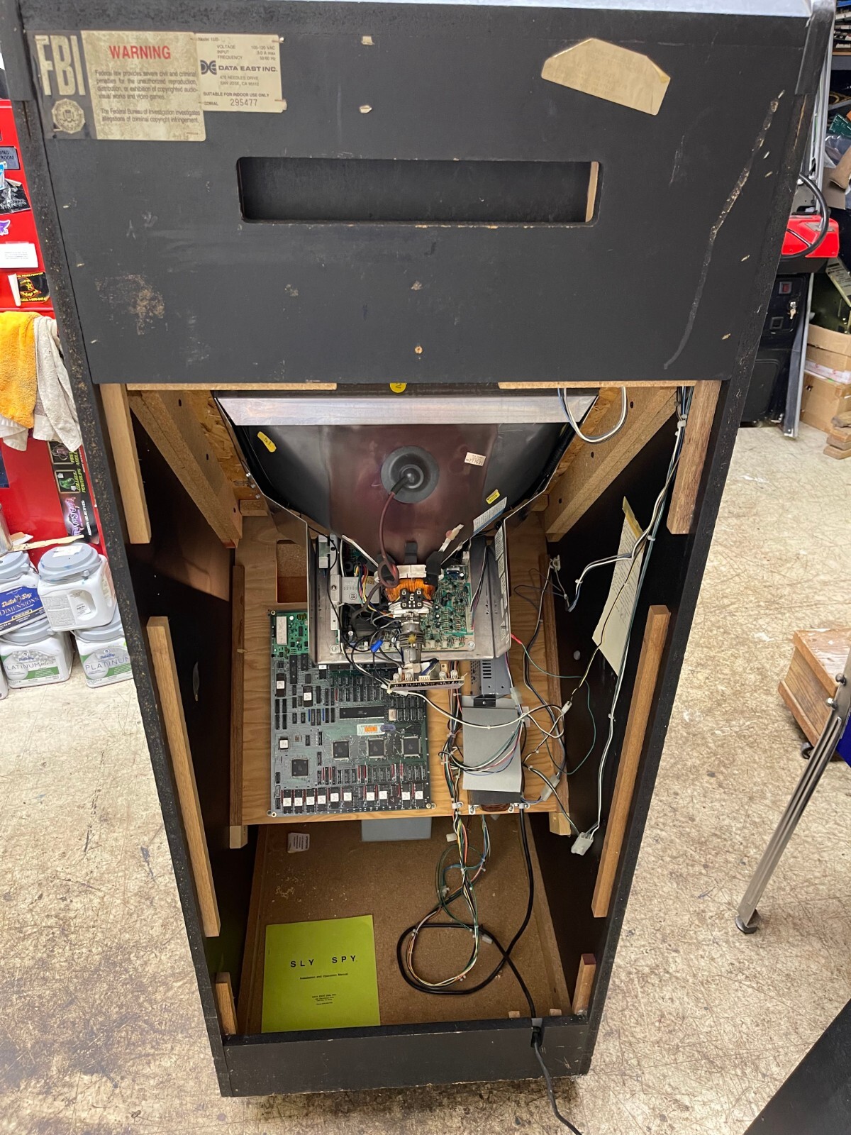 Near Mint Rare Dedicated 1989 Data East SLY SPY video arcade game -FREE SHIPPING
