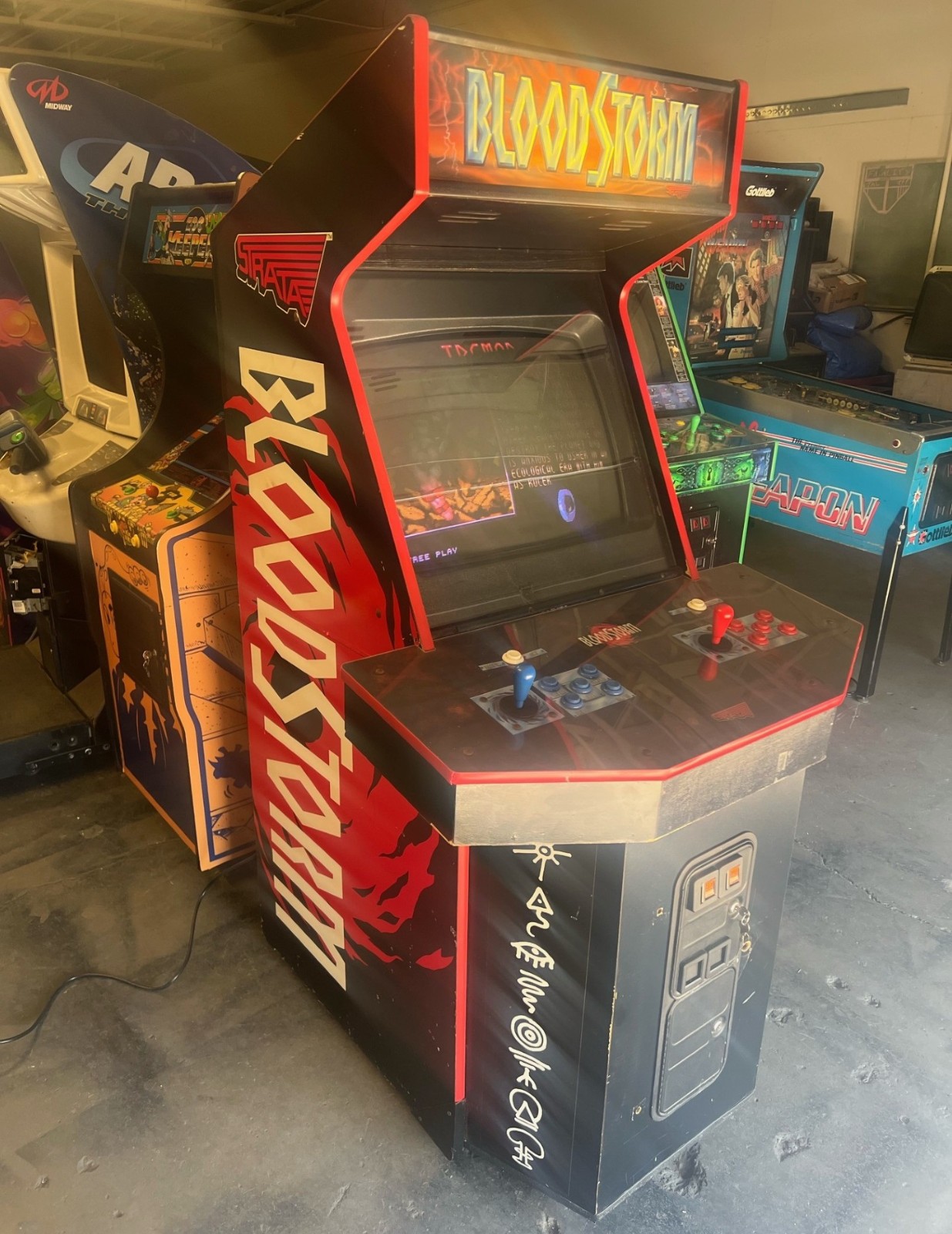 BLOODSTORM ARCADE MACHINE by STRATA 1994 (Excellent Condition)