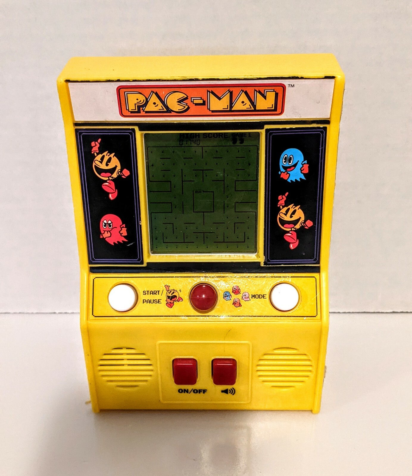 Bandai Namco Pac-Man Mini Handheld Arcade Game Item 09521 Tested
