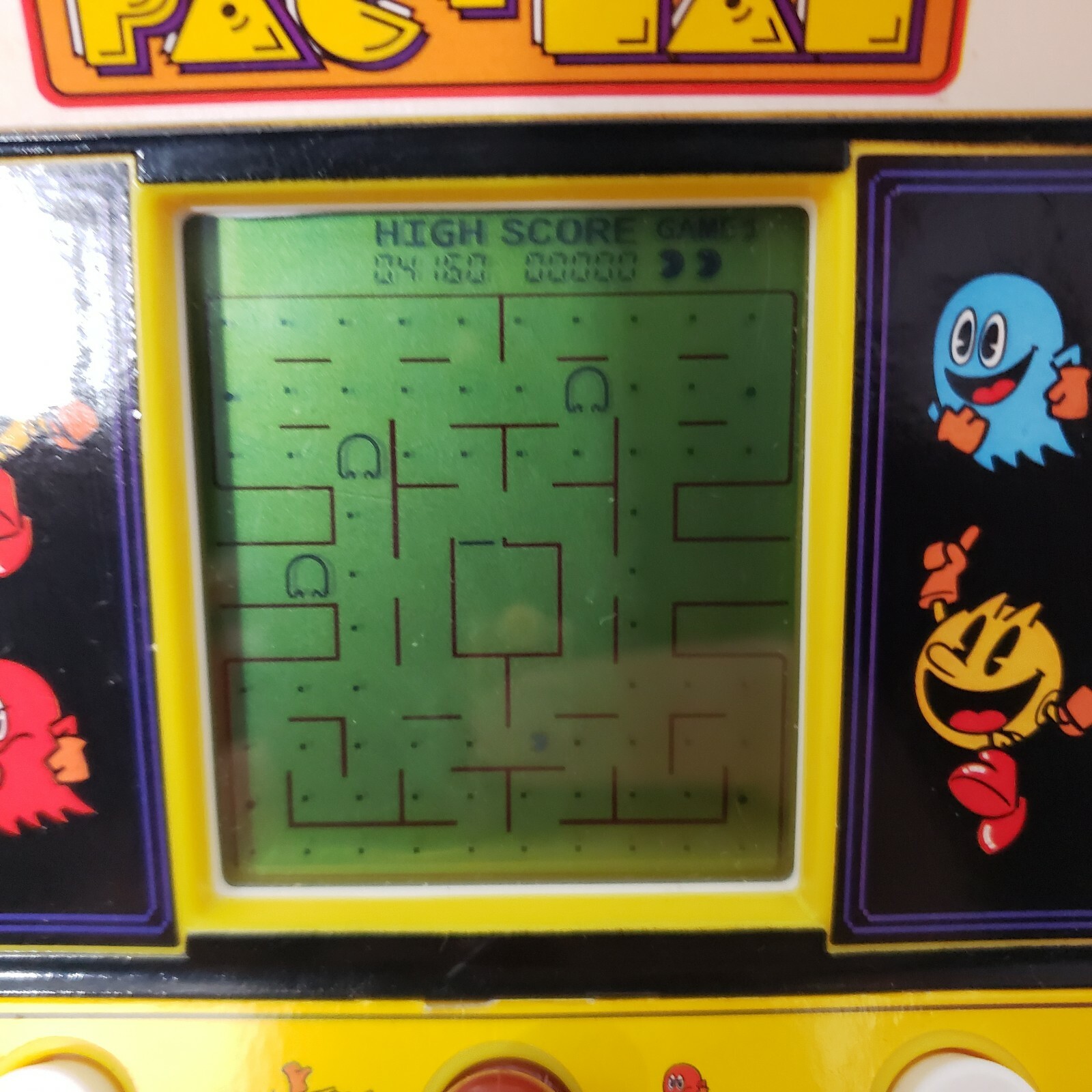 Pac-Man Mini Arcade Game 6″ Handheld Machine Basic Fun Portable Battery Operated