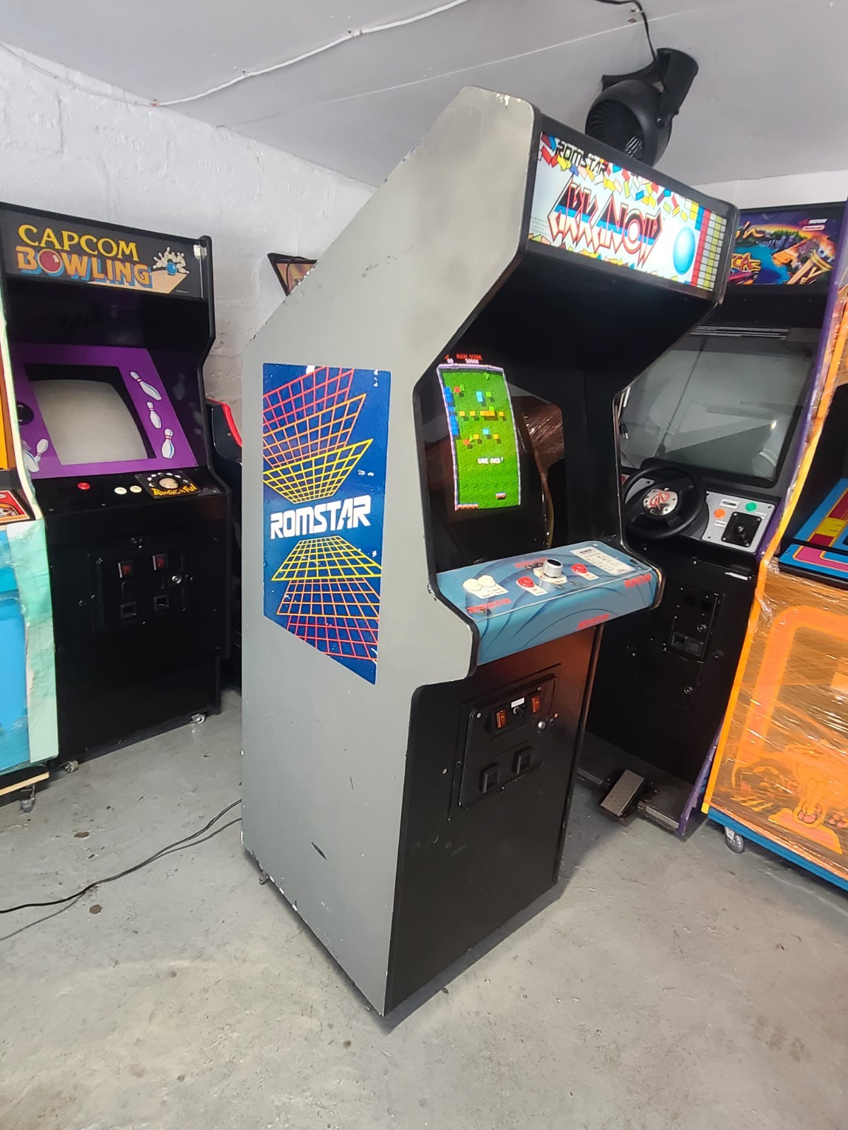 1986 Arkanoid Upright Arcade Game🕹️ – Romstar Licensed – Collector Vault Piece