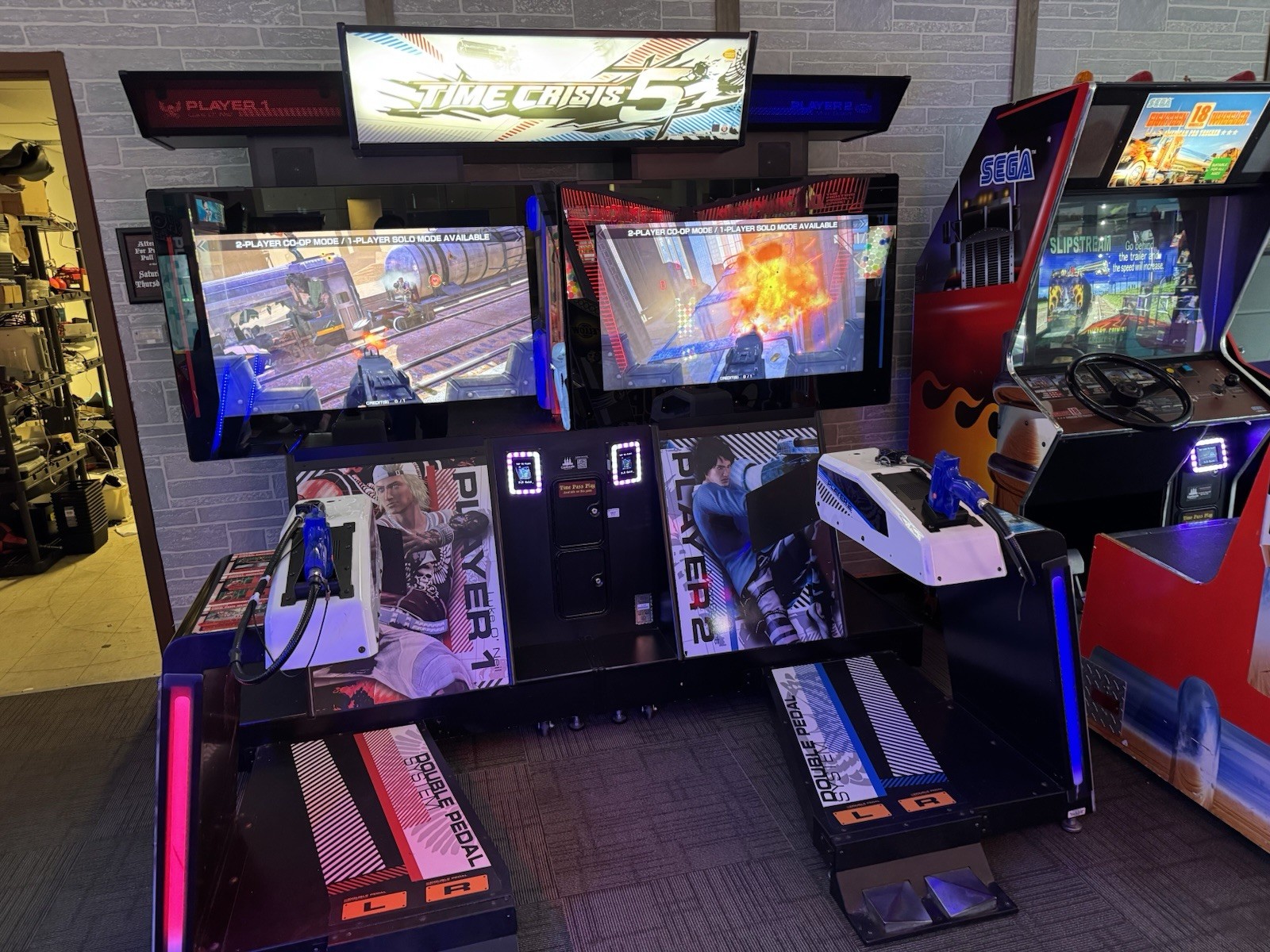 Time crisis 5 Deluxe 2 Player Arcade Game AMAZING