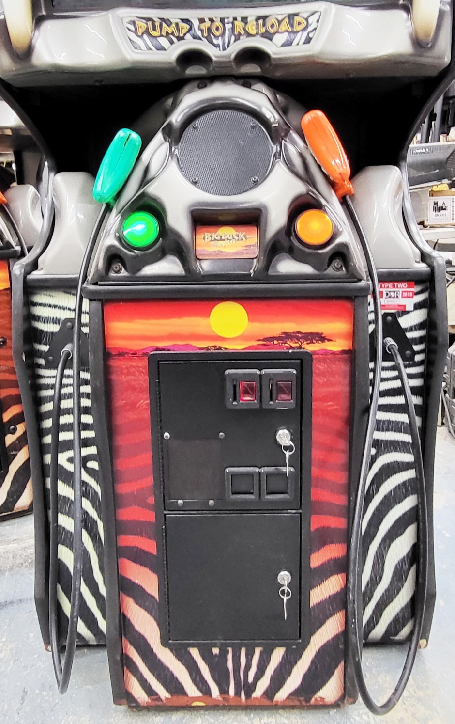 BIG BUCK HUNTER Pro SAFARI Full Size Arcade Shooting Game – WORKING GREAT! (S2)