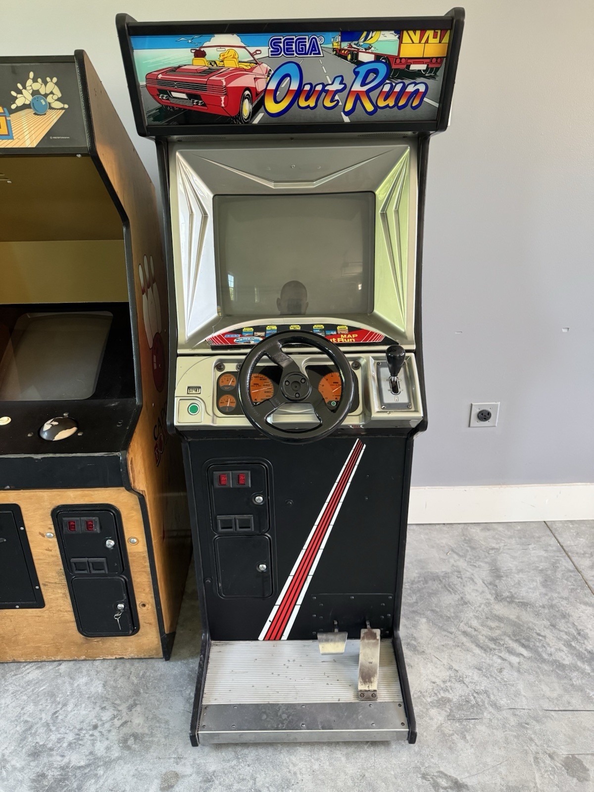 SEGA Out Run Original Upright Driving Arcade Racing Cabinet