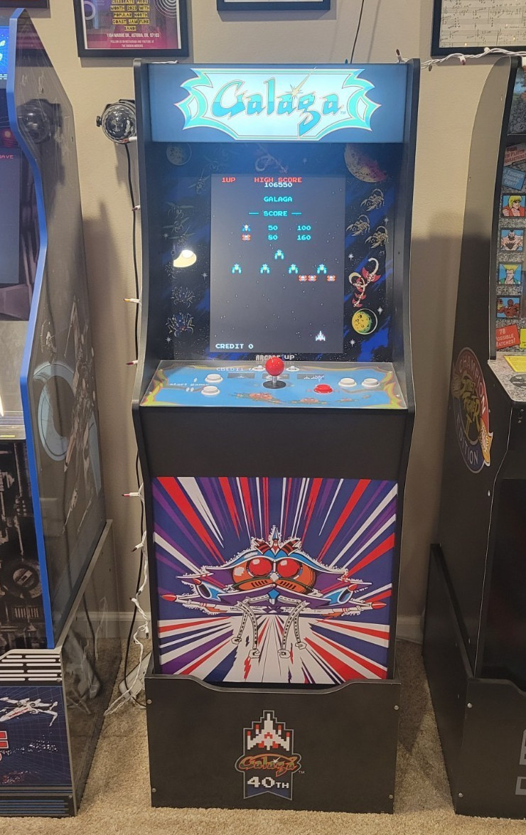 ARCADE1UP BANDAI-NAMCO 40TH ANNIVERSARY GALAGA 12-IN-1 GAME CABINET W/RISER