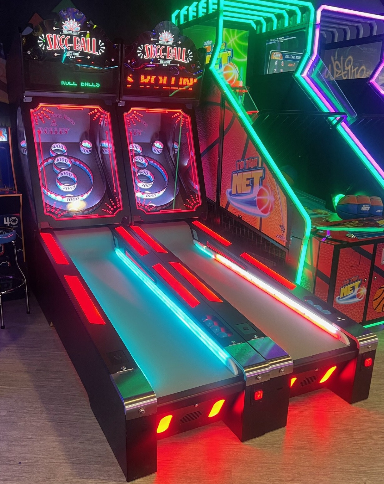 SKEEBALL GLOW ARCADE MACHINE by BAYTEK (Excellent) *RARE*