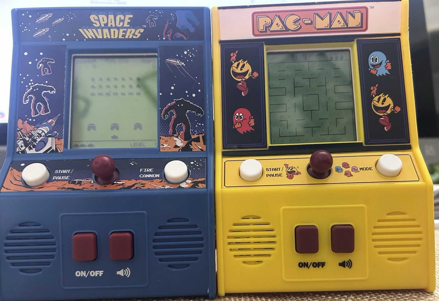 Pac-Man and Space Invaders Handheld Retro Mini Arcade Machines Tested BUNDLE