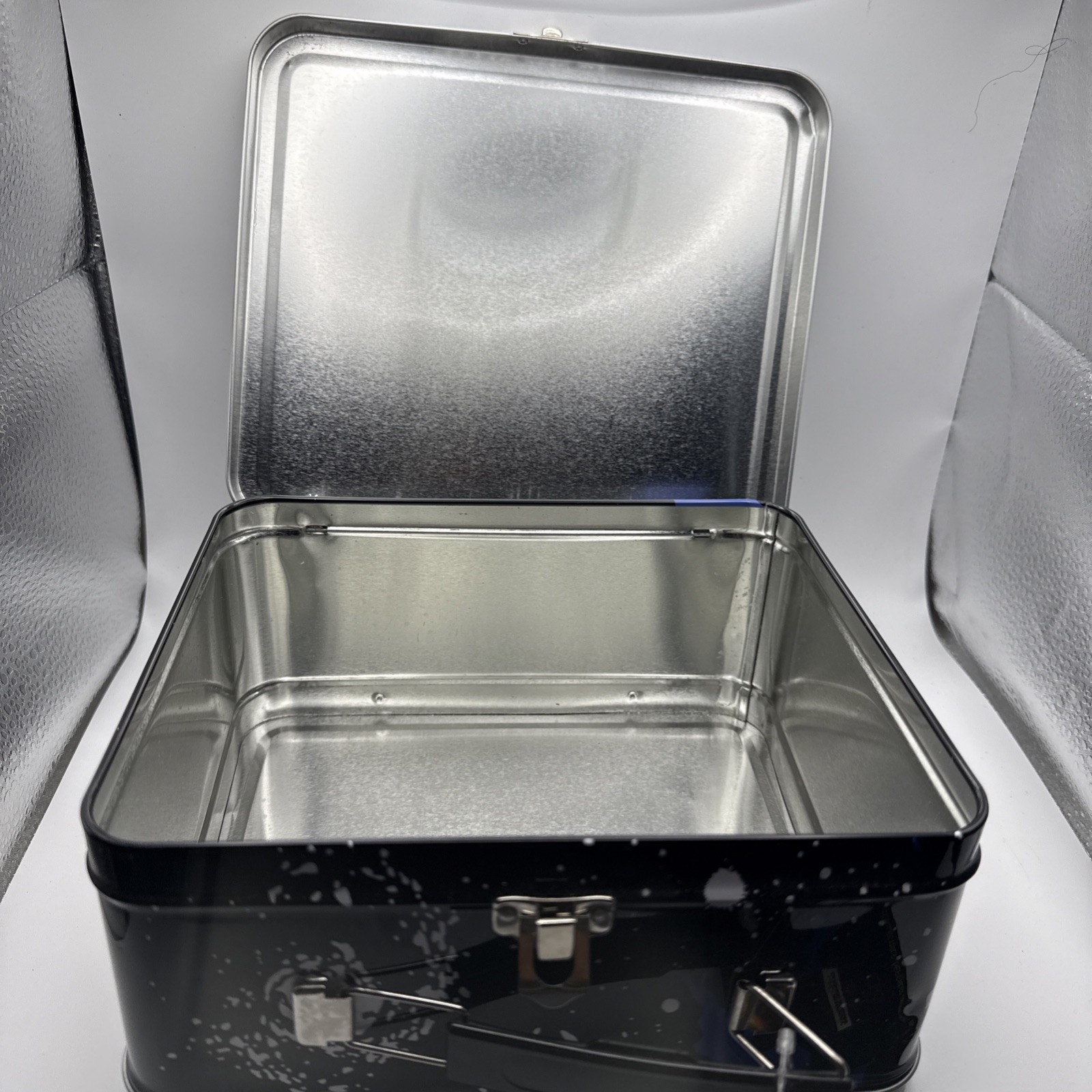 Midway Classic Arcade Defender Tin Lunch Box Toynk Exclusive
