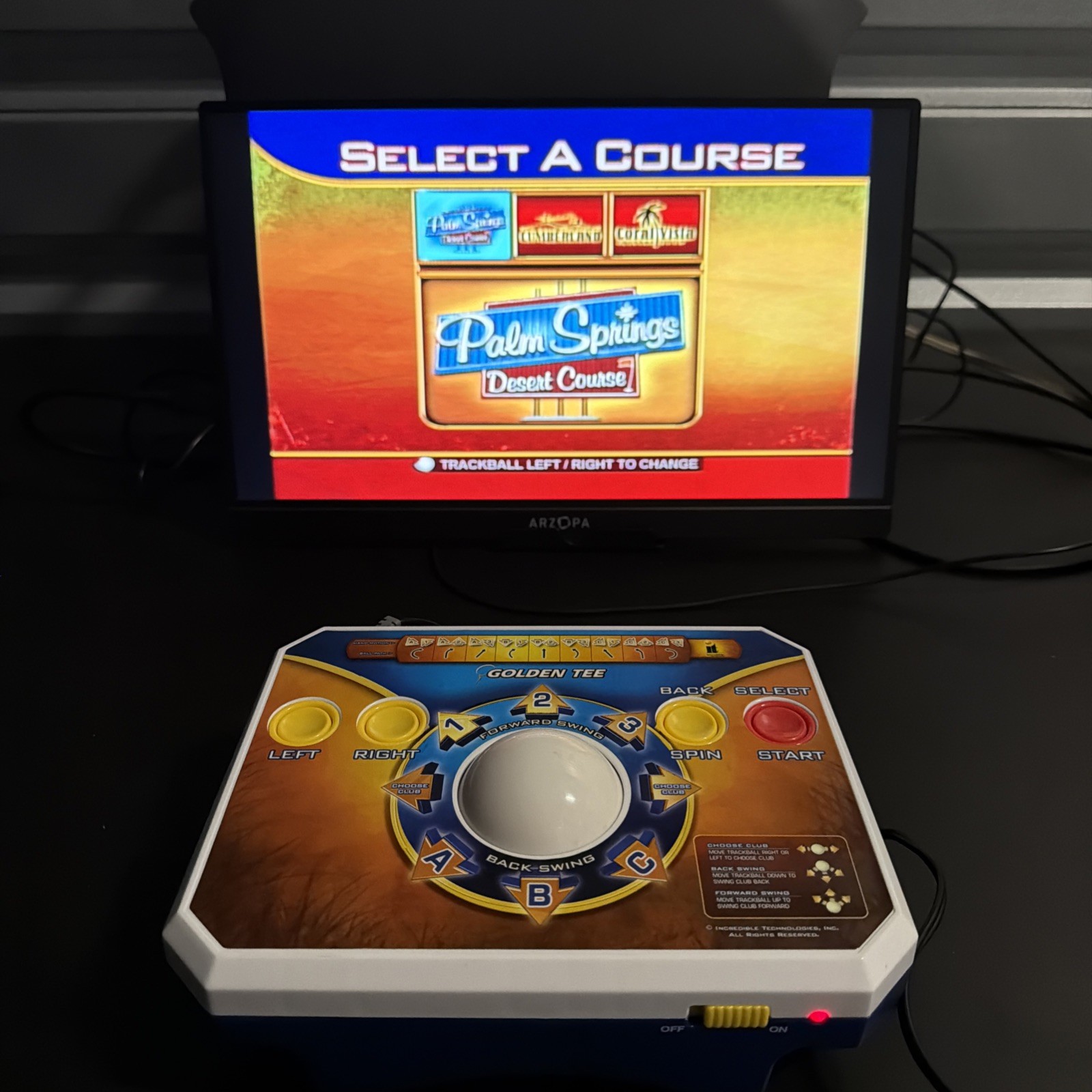 Golden Tee Golf Plug & Play Home TV Game Edition 2011 Jakks Pacific **Working