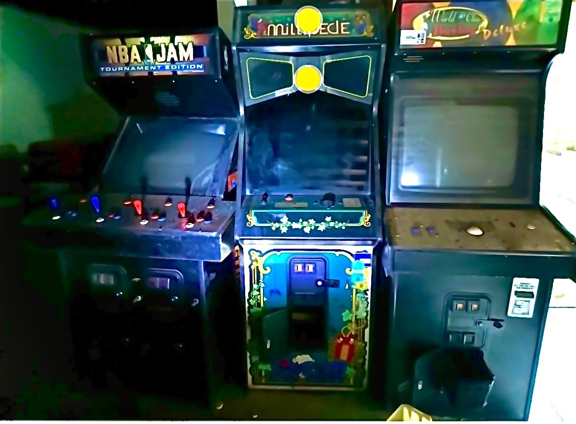 Atari Millipede Multicolor Arcade Machine