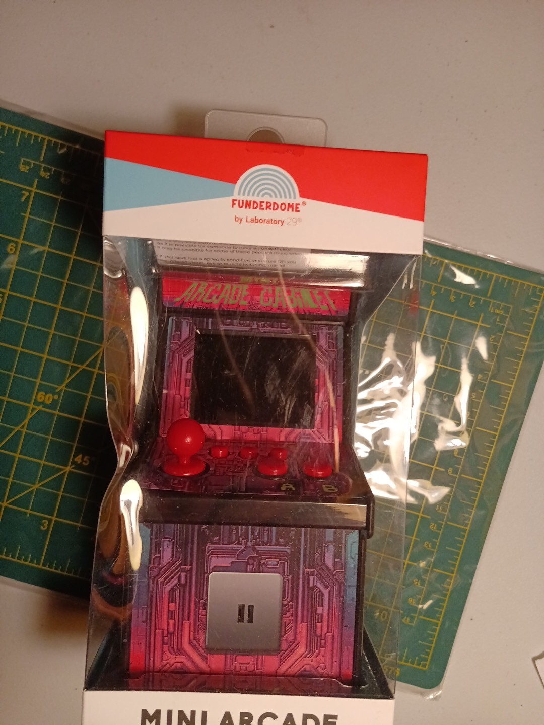 FUNDERDOME My Arcade Retro Mini Machine 200-Game Action FIgure Prop Maybe