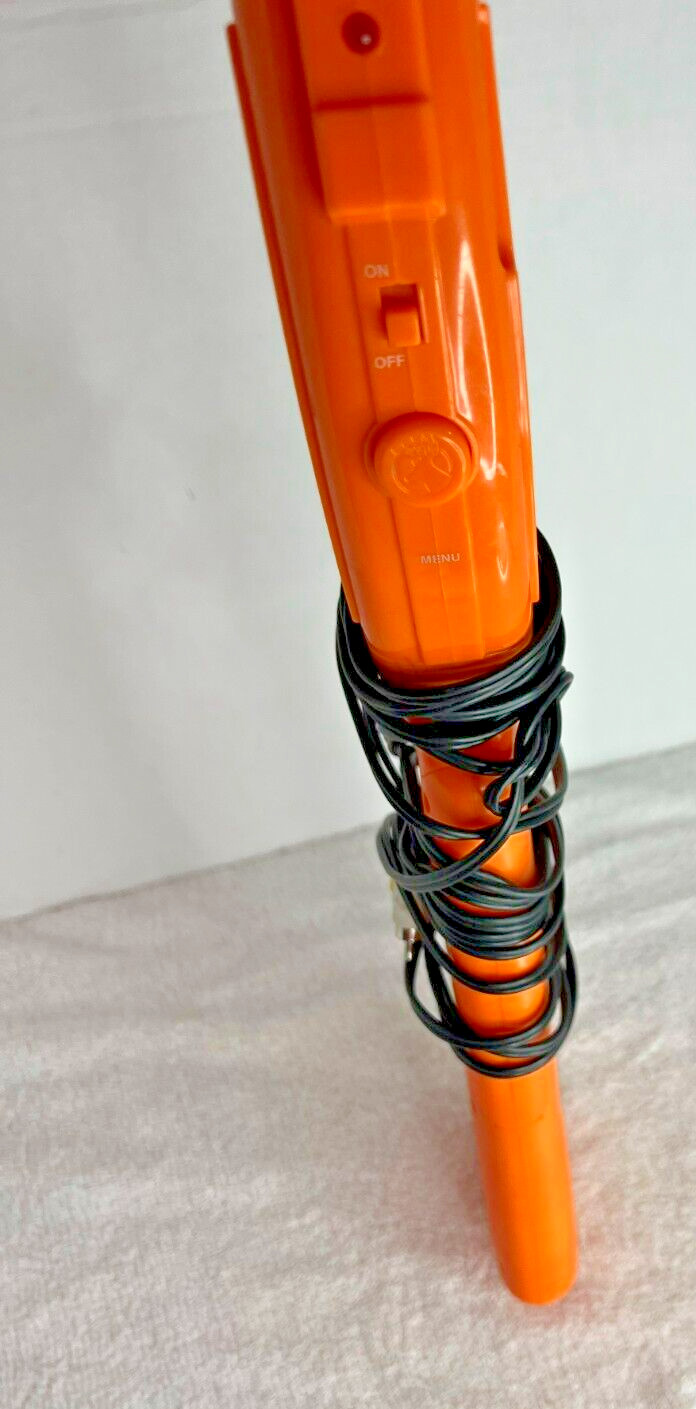 Jakks Pacific Big Buck Safari Hunting Plug & Play Orange Gun for parts