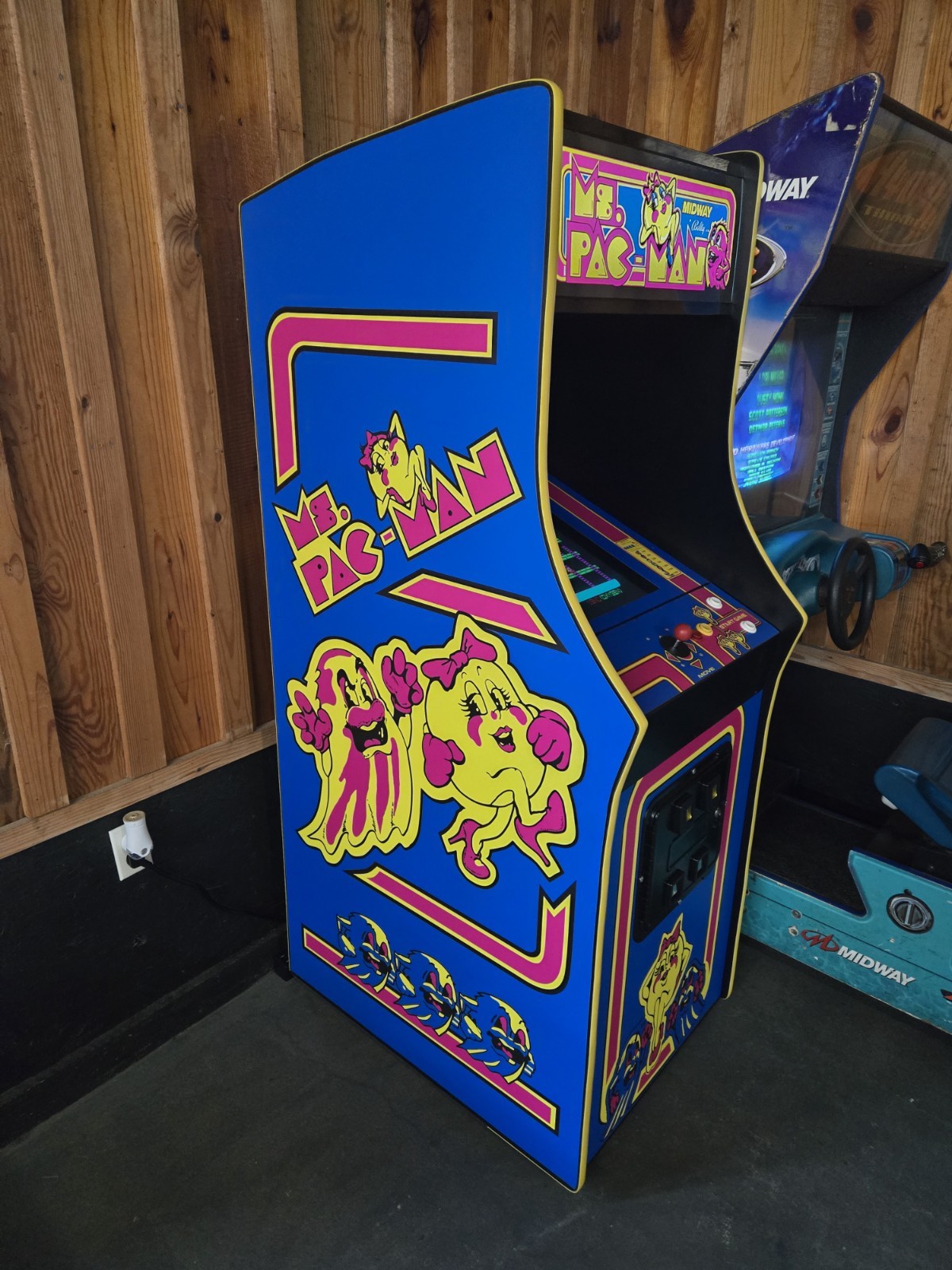 Ms Pacman Arcade Game